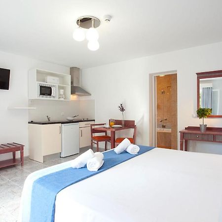Apartamentos Cala Murada Tennis Kültér fotó