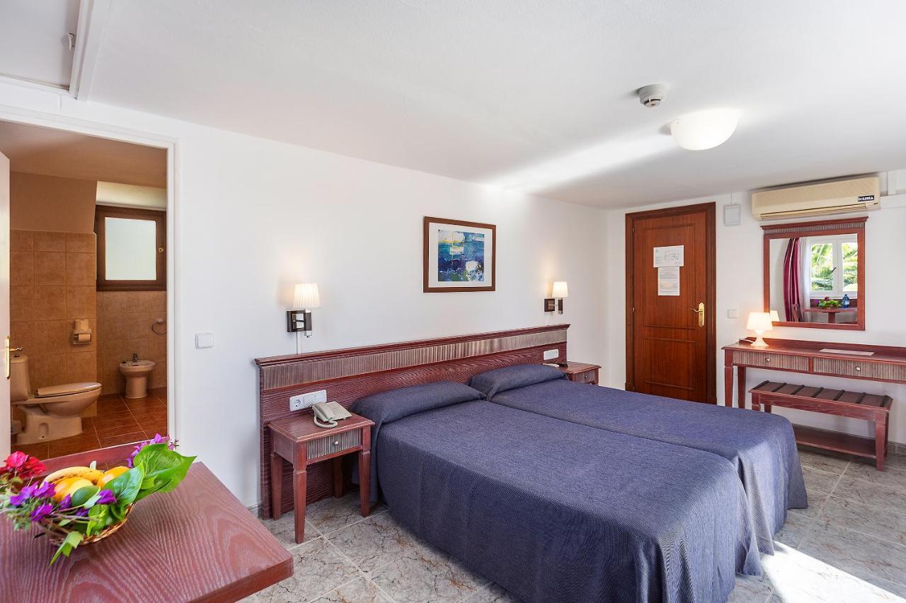 Apartamentos Cala Murada Tennis Kültér fotó